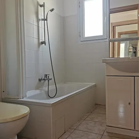 Aparthotel Terres De France - Les Hauts Du Maquis 3*